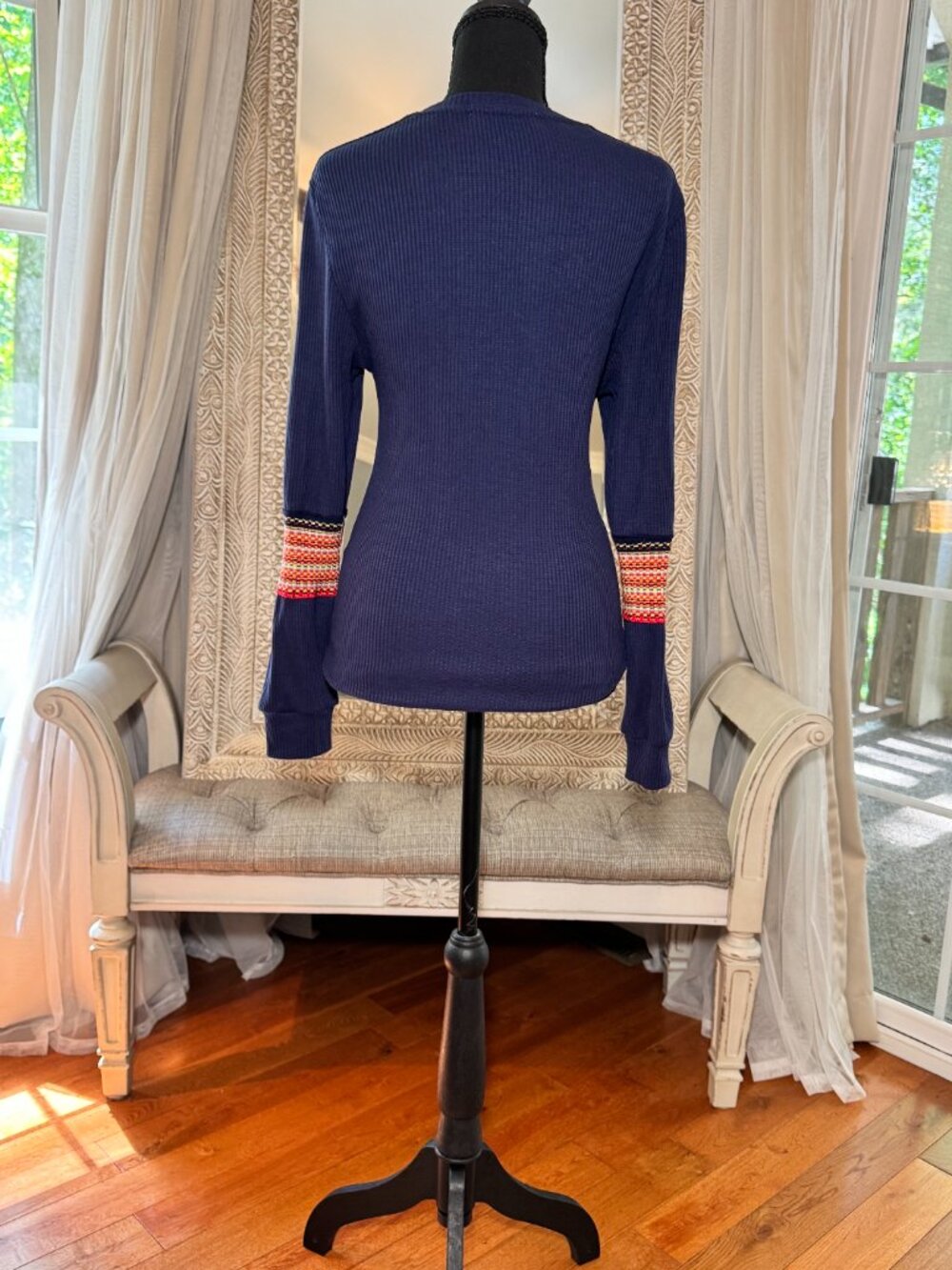Natural Life Navy Waffle Knit Embroidered Sleeve Top Boho Medium - Picture 3 of 7
